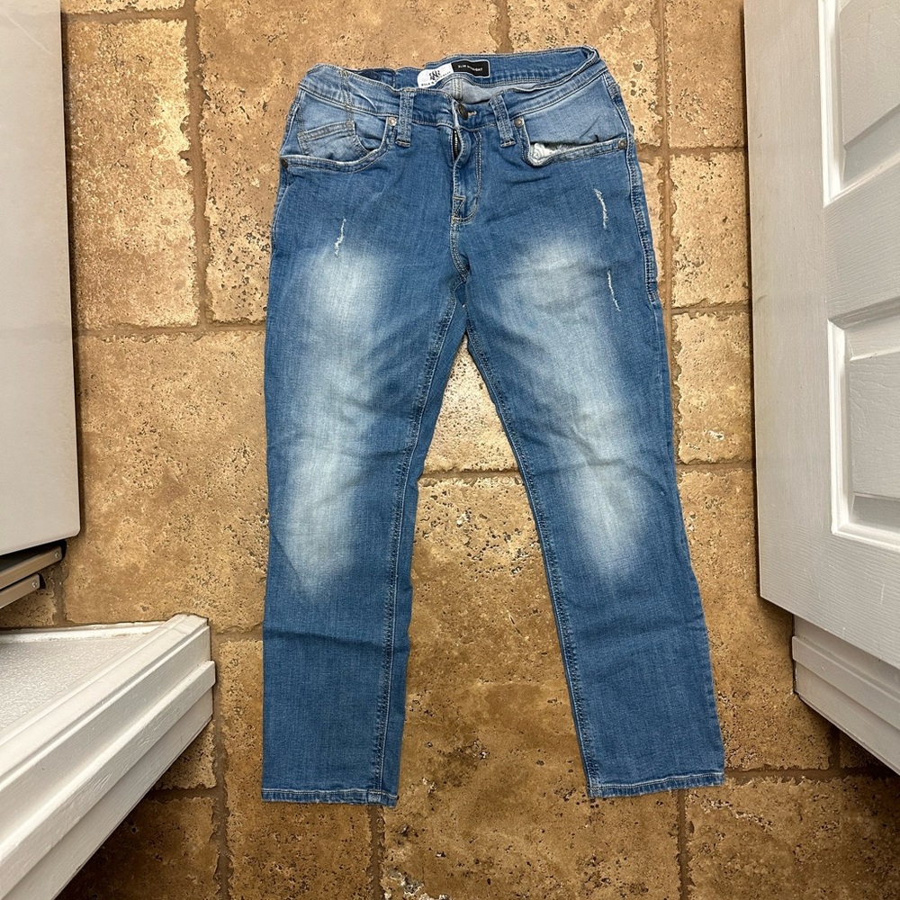 Rock and Republic Men’s Denim Jeans Slim Straight Stitched Embroidered